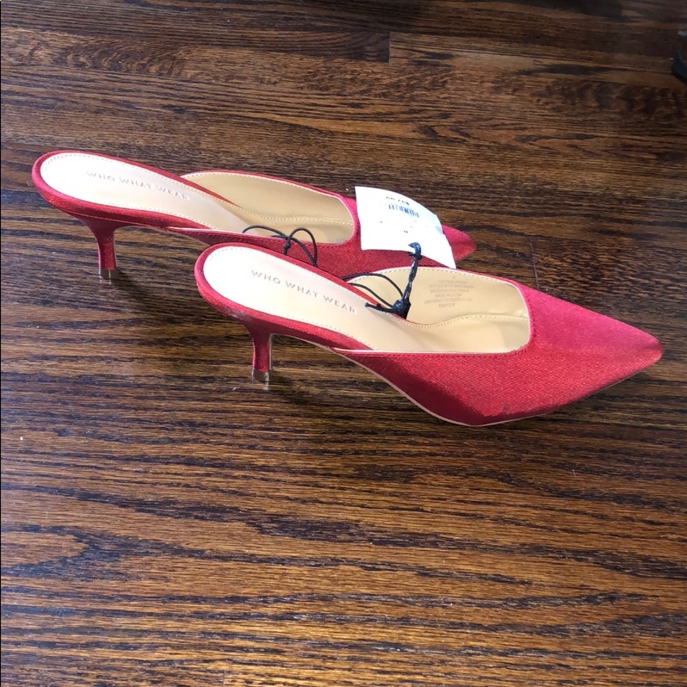 NWT shoes - Picture 2 of 4
